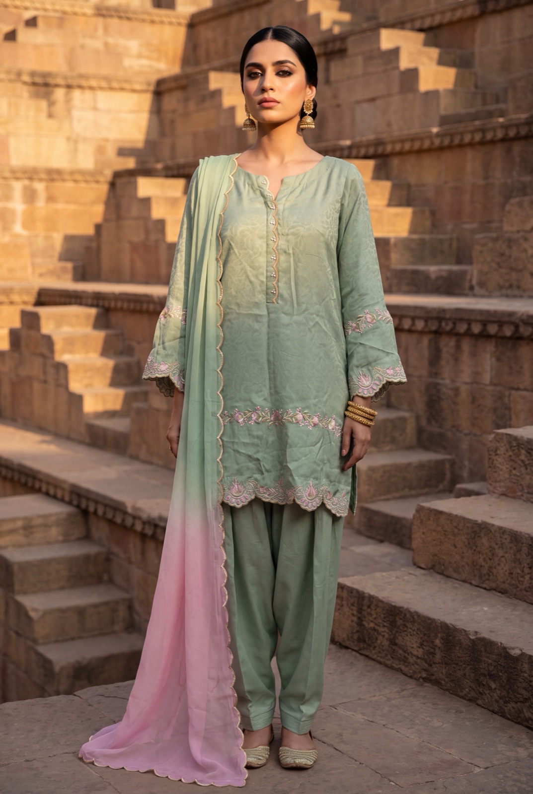 Sage/pistachio self-jacquard kurta with ombre dupatta and trousers