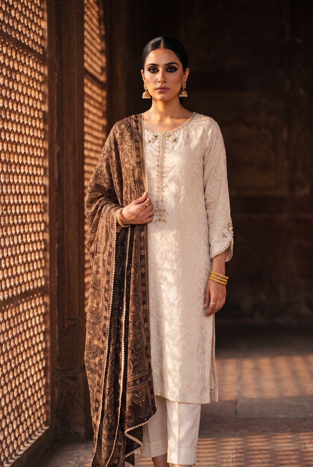 Cream self-jacquard cotton-silk kurta with ajrak-style printed dupatta