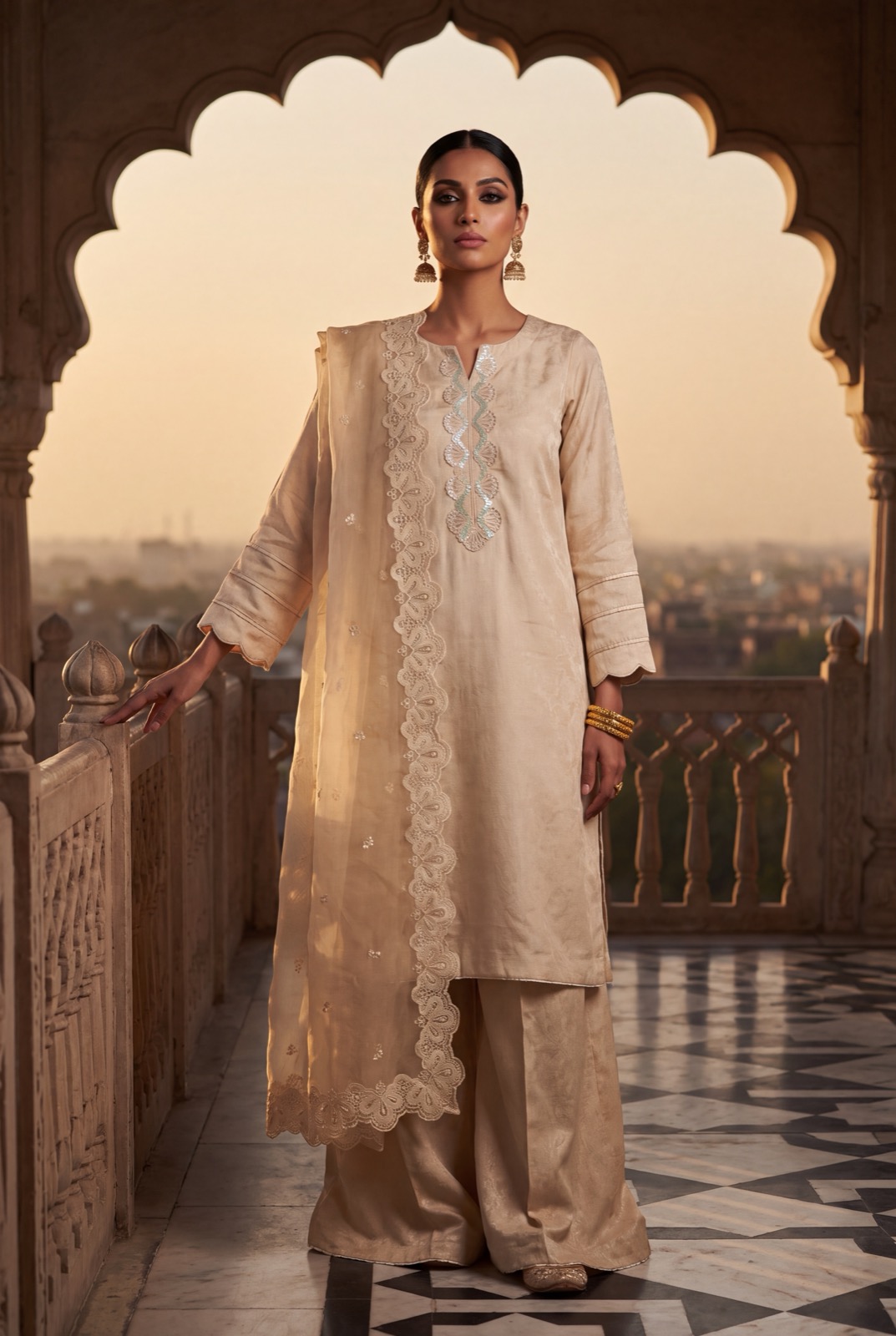 Ivory/champagne self-jacquard kurta with embroidered organza dupatta